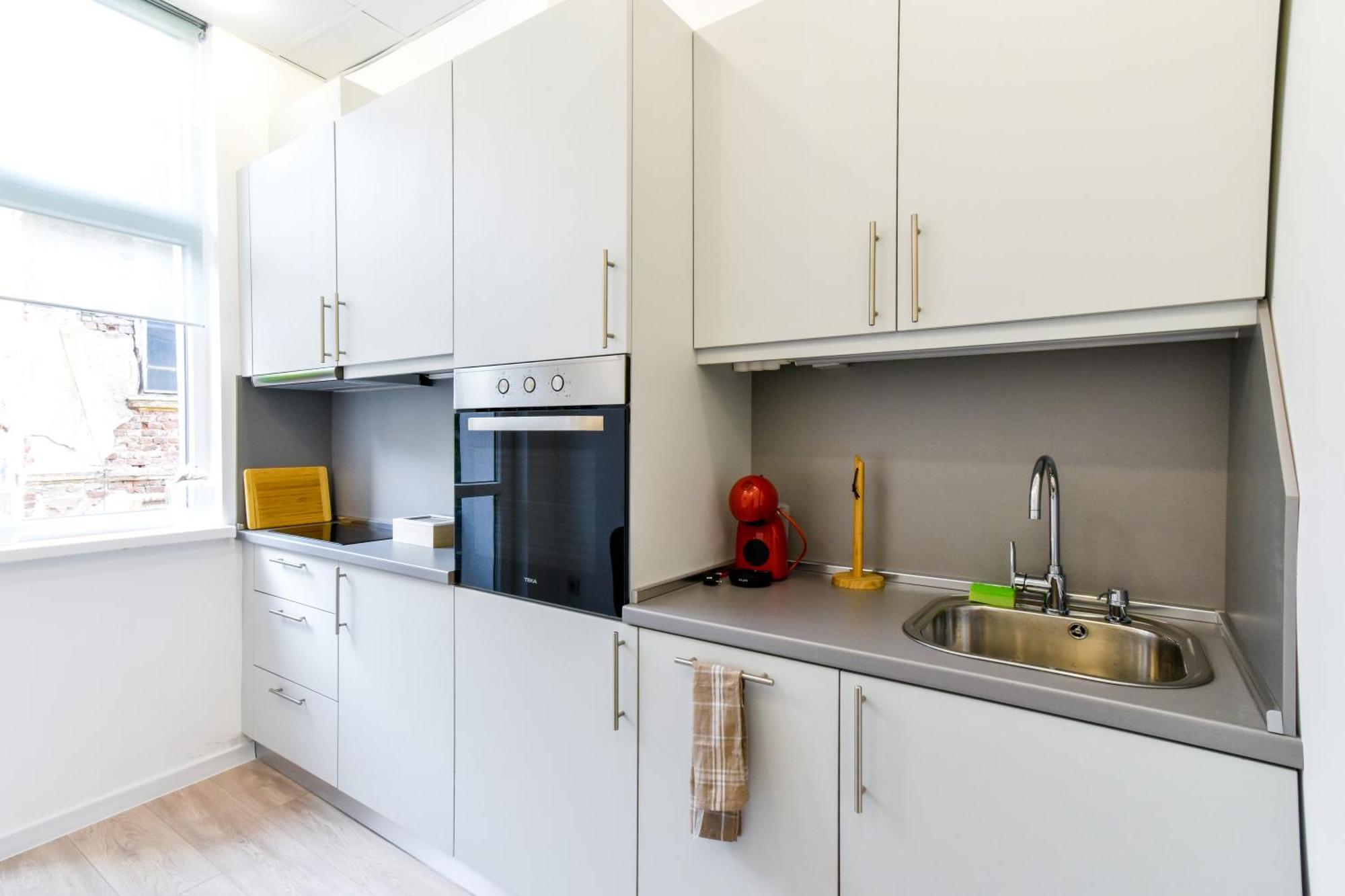Apartment Duplex Prime Location 2bth 2 *